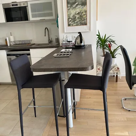 Modern Stylish Secure 2br Near Paris Private Parking *